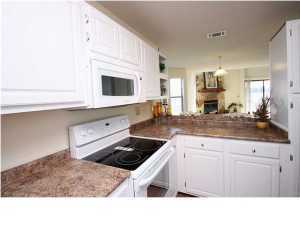 2 beds, 3 baths, $2,200