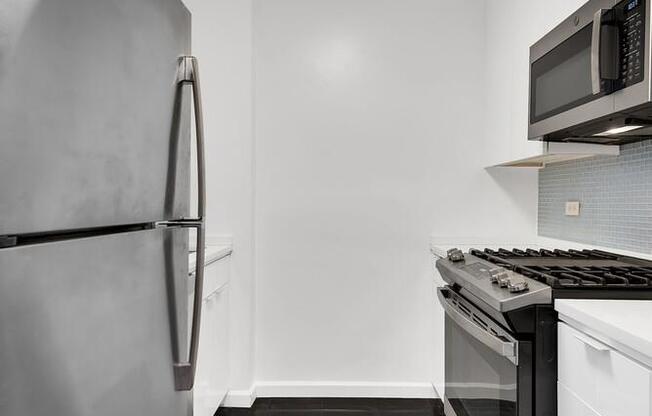 1 bed, 1 bath, $4,800, Unit 2H