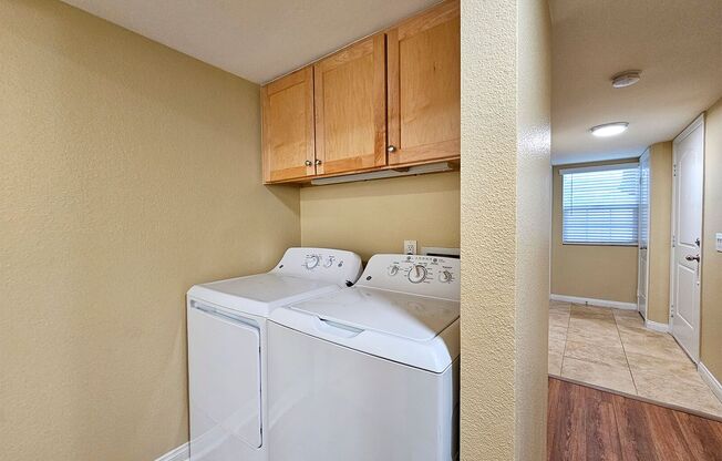 3 beds, 2 baths, $2,995, Unit 43