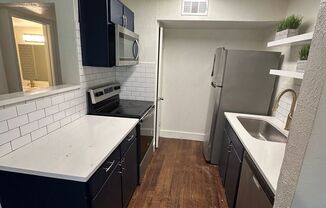 1 bed, 1 bath, 690 sqft, $895, Unit 108