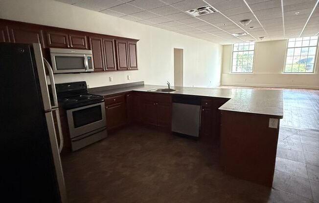 Studio, 1 bath, 224 sqft, $1,265, Unit 212