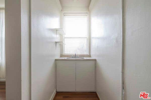 2629 W 8 ST
