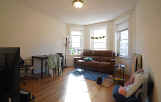 110 Warren St
