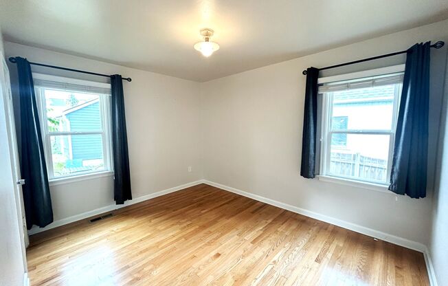 3 beds, 1 bath, $2,397