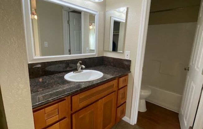 2 beds, 2 baths, 900 sqft, $1,995, Unit 106