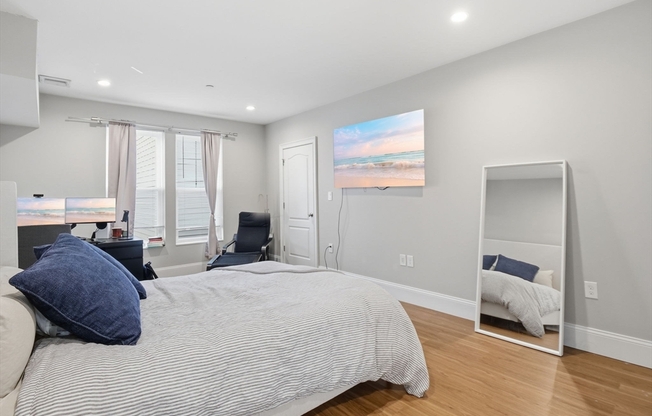 2 beds, 2 baths, 1,222 sqft, $4,950, Unit 27