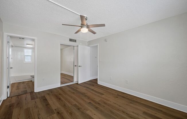 1 bed, 1 bath, 550 sqft, $1,280, Unit 13