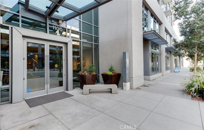 1 bed, 1 bath, 700 sqft, $2,750, Unit 1213