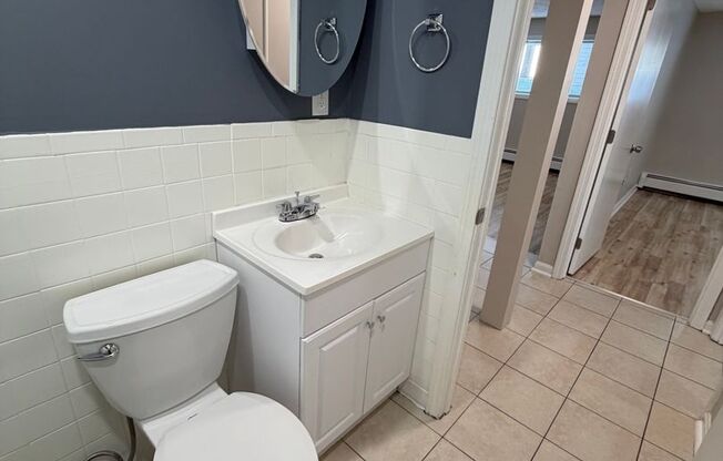 2 beds, 1 bath, 850 sqft, $2,095, Unit 148-7