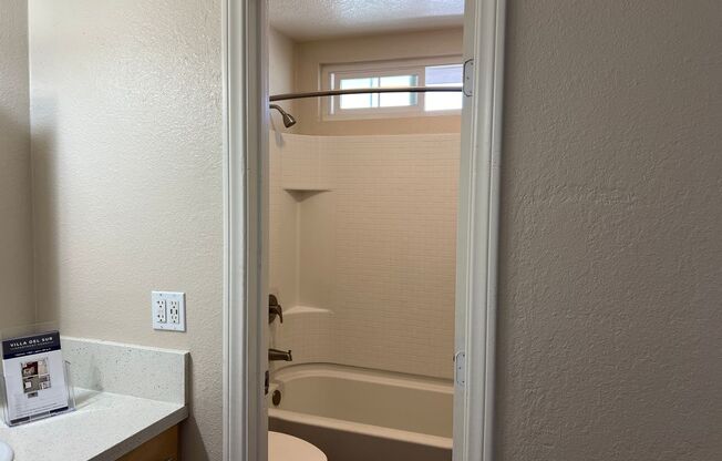 1 bed, 1 bath, 480 sqft, $2,295, Unit 102