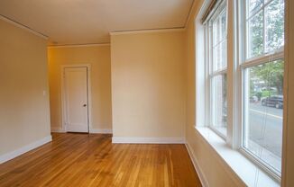 Studio, 1 bath, $1,195, Unit 05