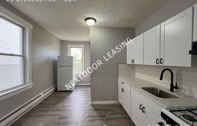 96 Stevens Ave Apt 3L