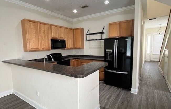 *** 3/2.5  with 1 car garage/ Townhouse Thornton Park***