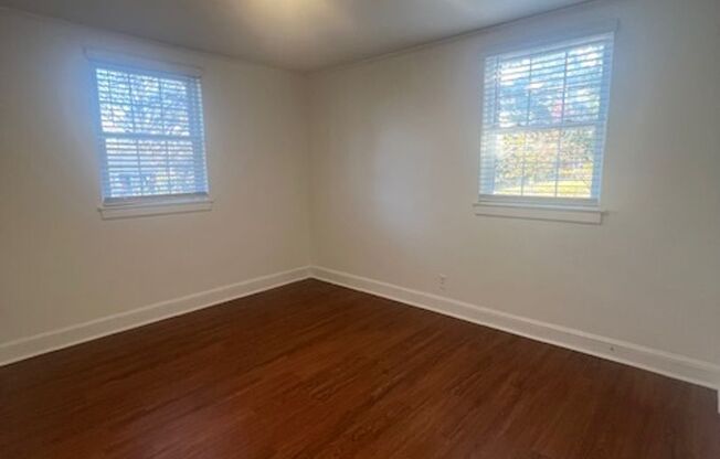 Beautiful 2 Bedroom 1 Bathroom Home