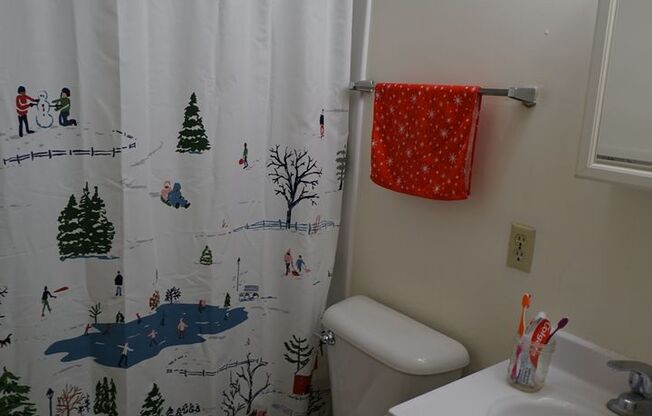 1 bed, 1 bath, $1,090, Unit 2H