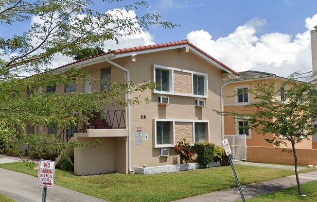 Antiquera Ave 119-127