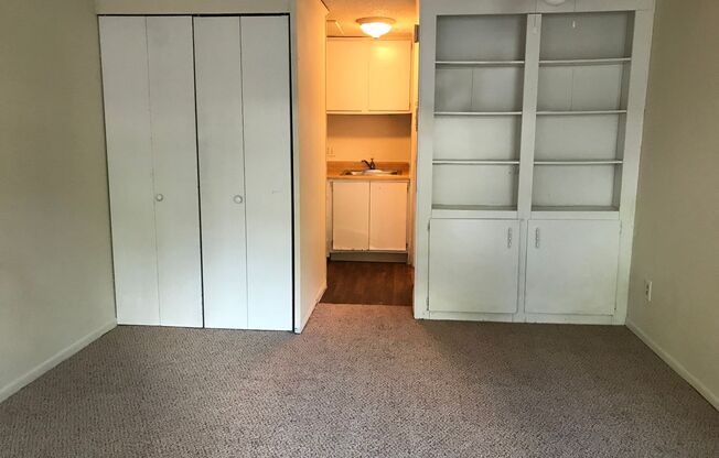 Studio, 1 bath, 288 sqft, $939, Unit 1302