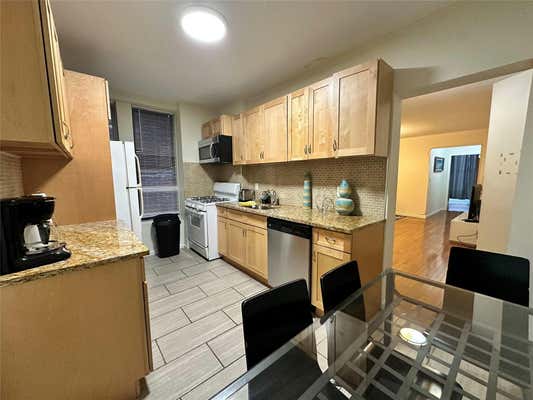 1403 5 AVE