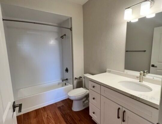 2 beds, 2 baths, 1,173 sqft, $4,471, Unit 2412