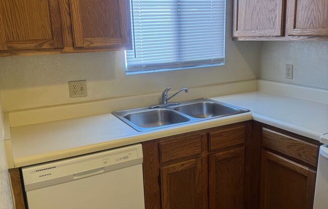 1 bed, 1 bath, 568 sqft, $850, Unit 2203