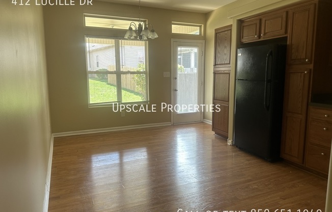 412 LUCILLE DR
