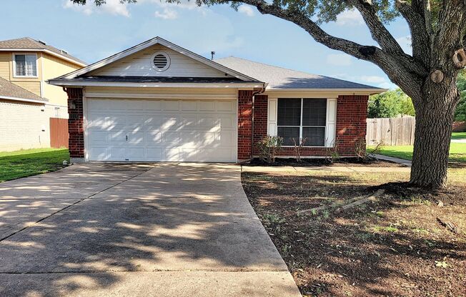 Charming 3BD/2BA Home with Spacious Backyard in Cedar Park