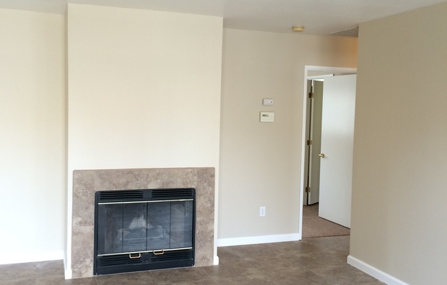 2 beds, 1 bath, 800 sqft, $1,550, Unit A