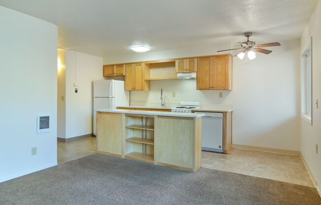 1 bed, 1 bath, $1,150, Unit 11