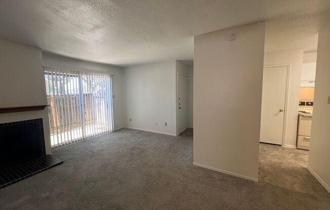 2 beds, 1 bath, 832 sqft, $1,150, Unit 505