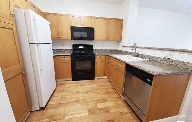 1 bed, 1 bath, 735 sqft, $2,400, Unit 231