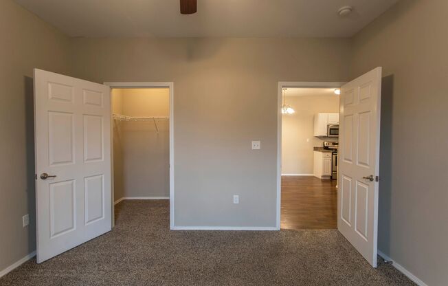 acar-The Carlyle Apartment Homes