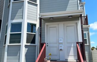 Remodeled 2bed/1 bath! Pets Ok! In-unit laundry!