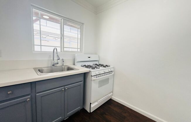 13035 San Fernando
