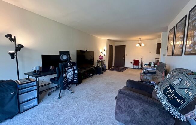 11208 W National Ave