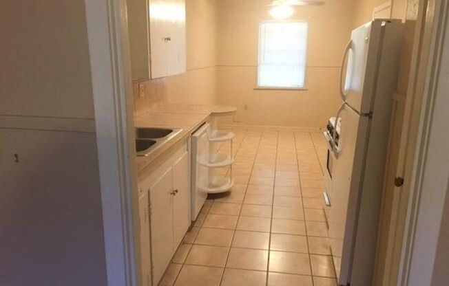 1618 W St. Mary Blvd