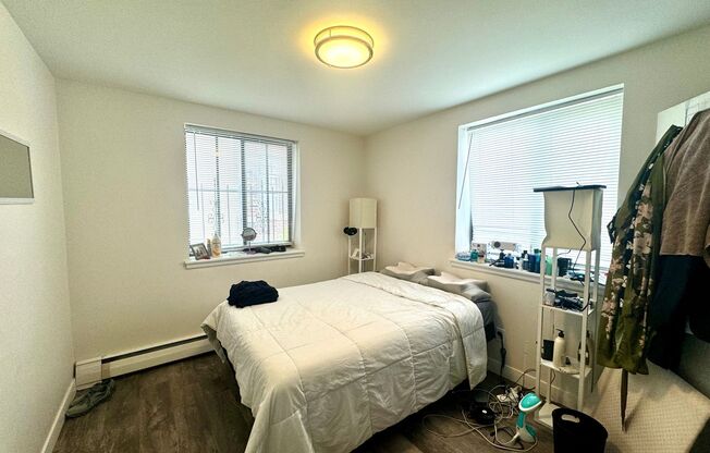 1 bed, 1 bath, $1,095, Unit 101