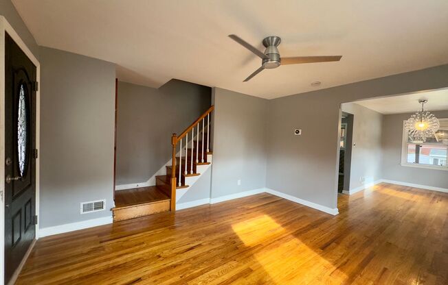 Charming 2 Bedroom/1 Bathroom Duplex Home in Overlea, MD!