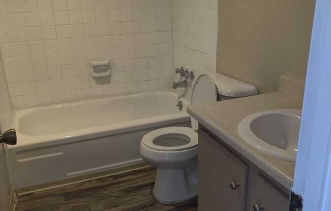 Studio, 1 bath, 478 sqft, $1,025, Unit 132