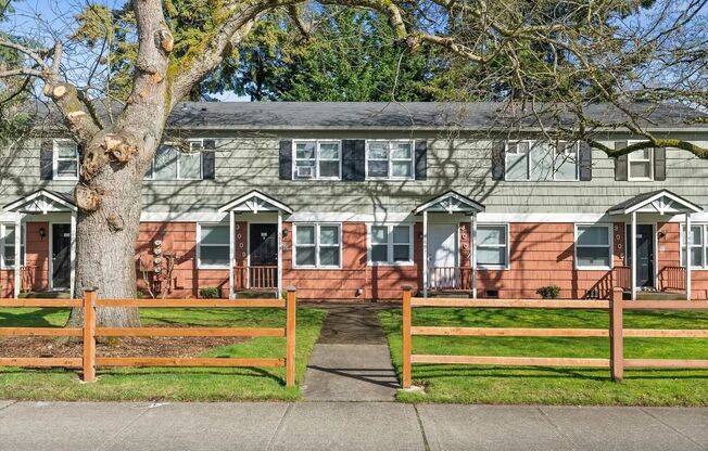 Awesome Townhomes in Lakewood!