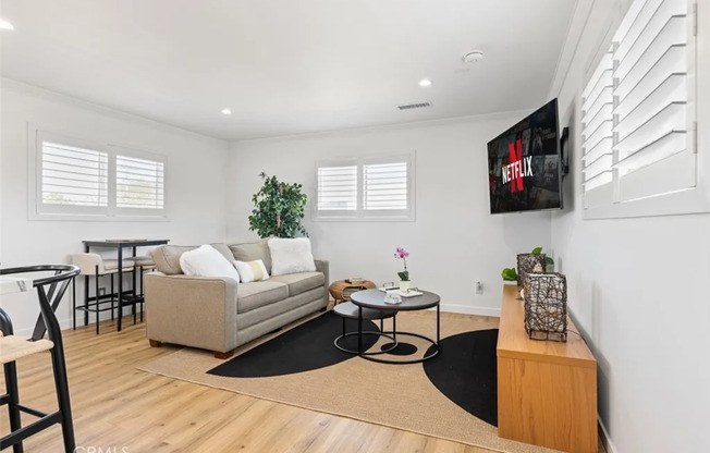 1758 W 36 ST