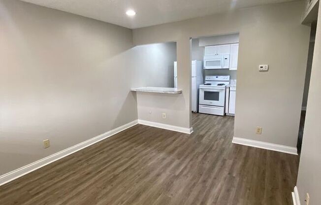 252 E 12th