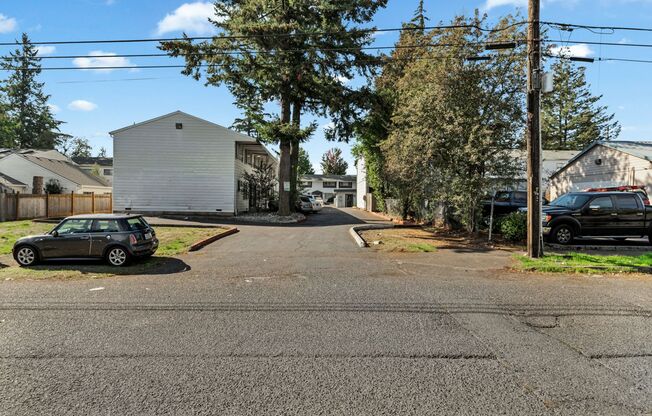 1 bed, 1 bath, 620 sqft, $1,250, Unit 29