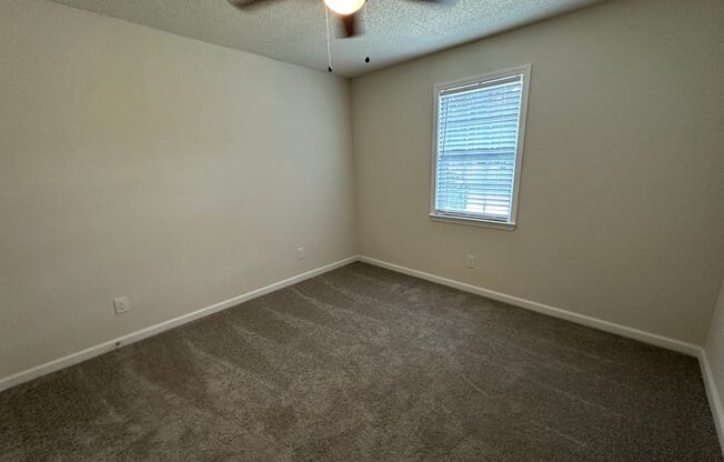 2 beds, 1 bath, $950