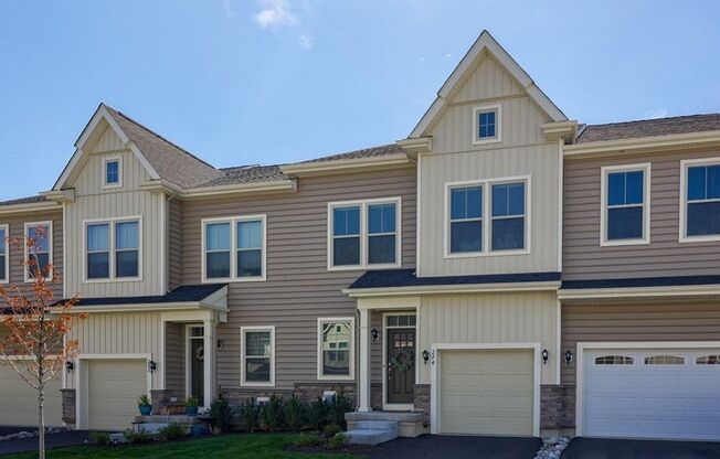 Luxurious 3-Bedroom Townhome with Finished Basement in Kennett Square! Available August 1st!