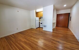 230 E San Salvador St.