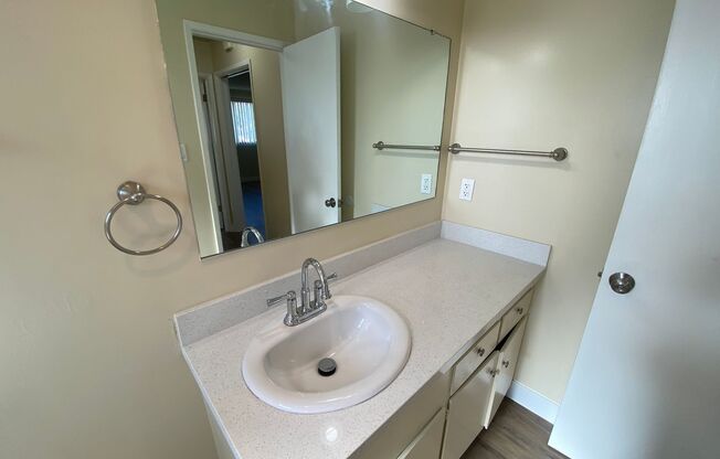 1 bed, 1 bath, 605 sqft, $1,995, Unit 15