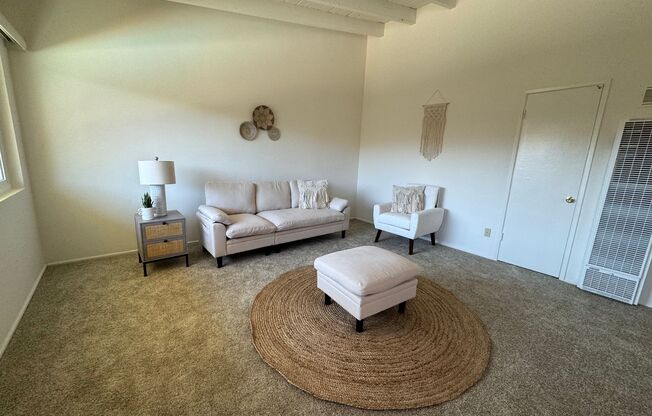 2 beds, 1 bath, 825 sqft, $2,445, Unit 29