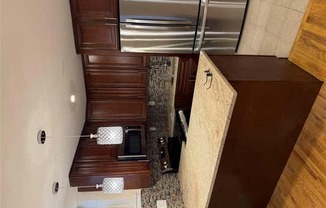 1 bed, 1 bath, 750 sqft, $2,000