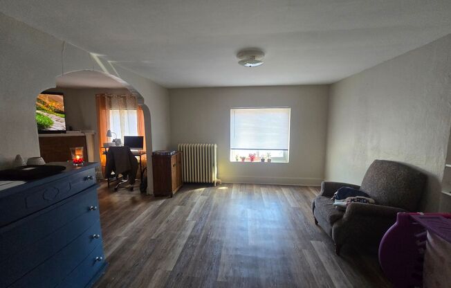 6901-13 W Mitchell St.
