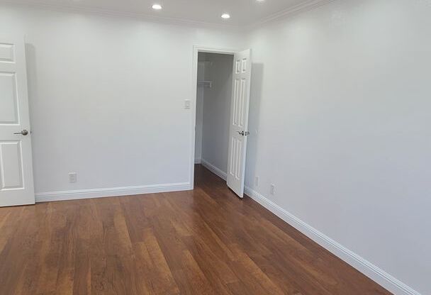 2 beds, 1 bath, $3,500